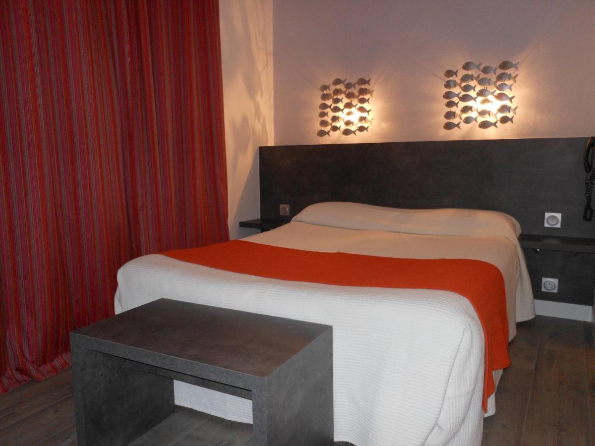 Logis Hotel Bellevue Roscoff Exterior photo